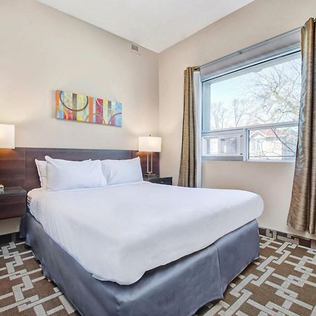 Willowdale Hotel Toronto North York Phòng bức ảnh